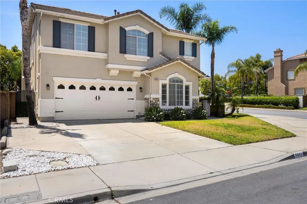5832 Pine Valley, Fontana