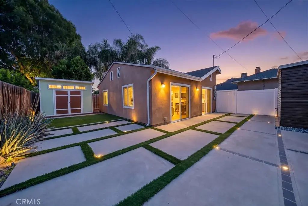 6904 Mclennan Avenue, Lake Balboa