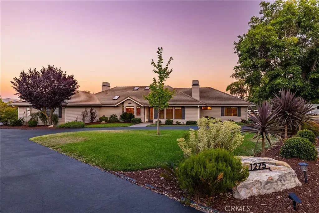 1275 Shane Lane, Templeton