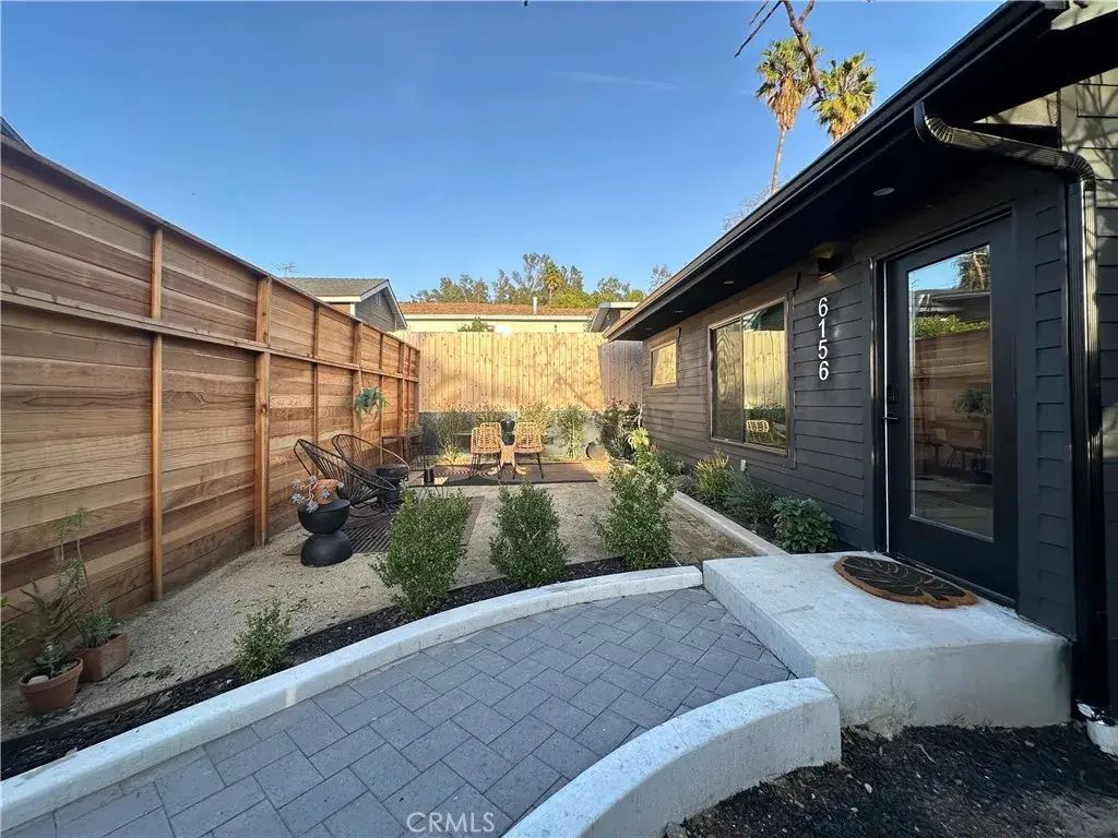 6156 Burwood Avenue, Los Angeles