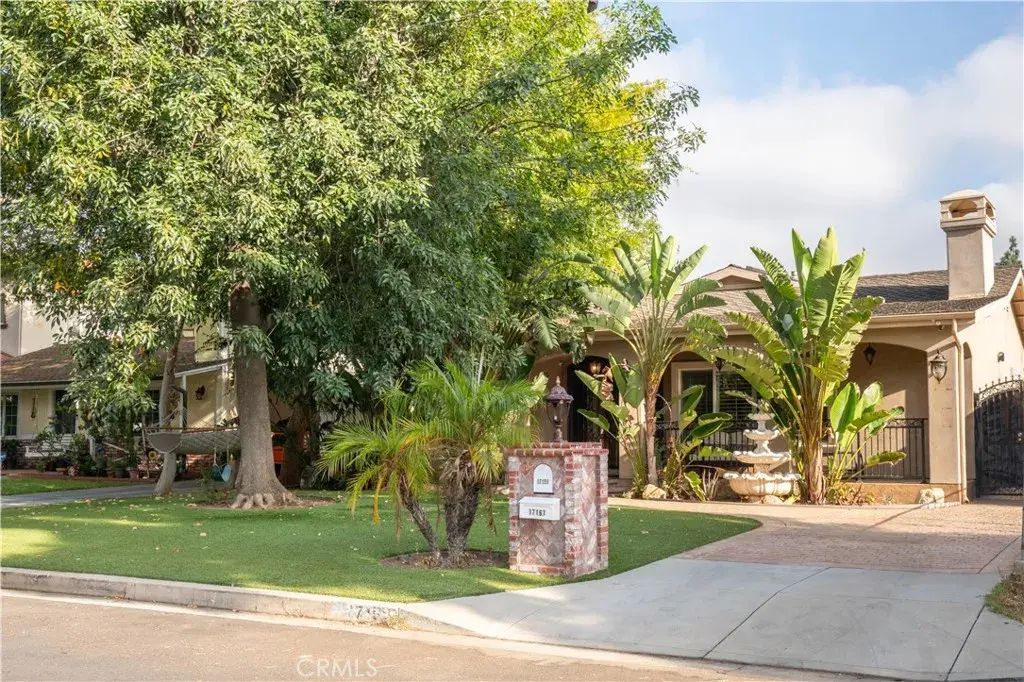17159 Kingsbury, Granada Hills
