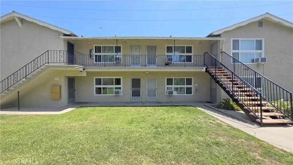 2334 E Santa Fe Avenue 2, Fullerton
