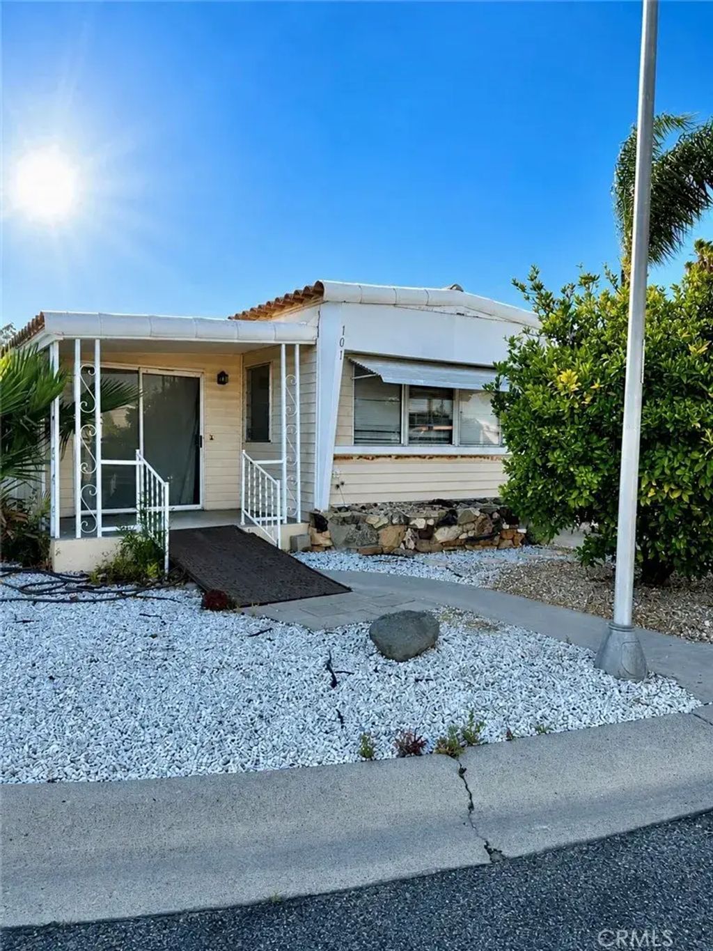 101 Santa Clara Circle, Hemet