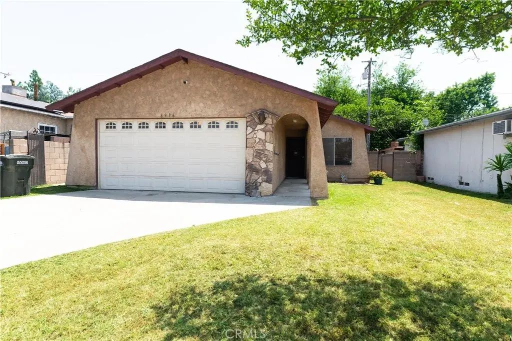 8936 Gallatin Rd, Pico Rivera