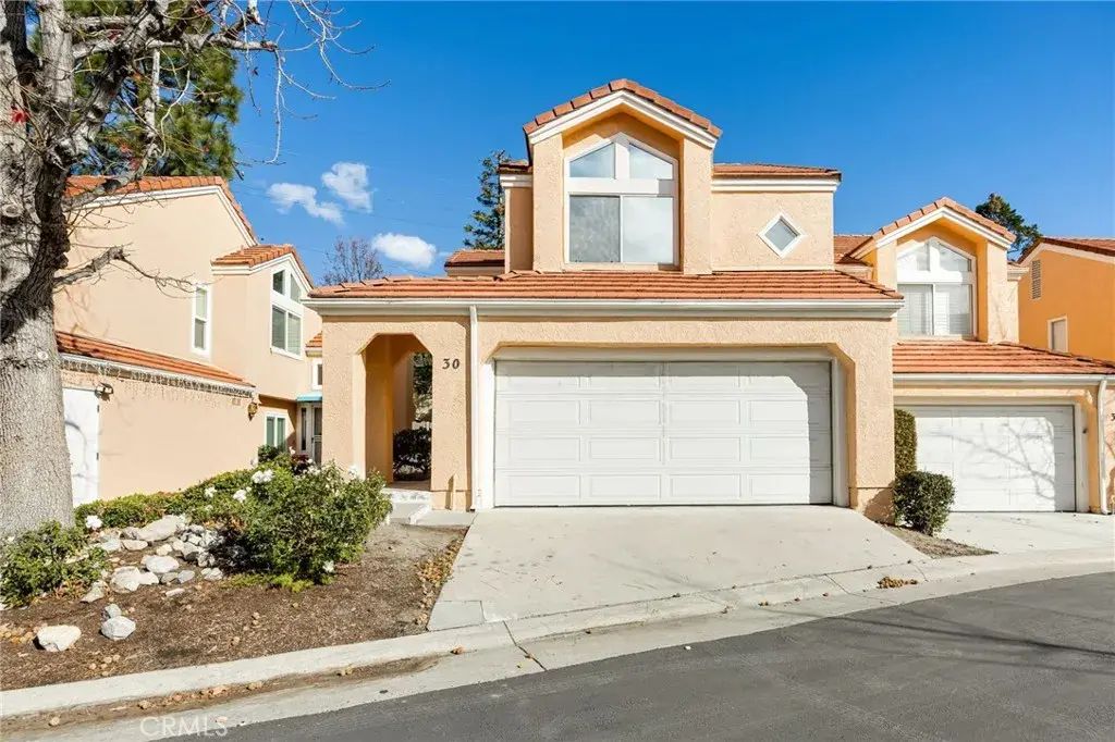 6301 Honolulu 30, Tujunga