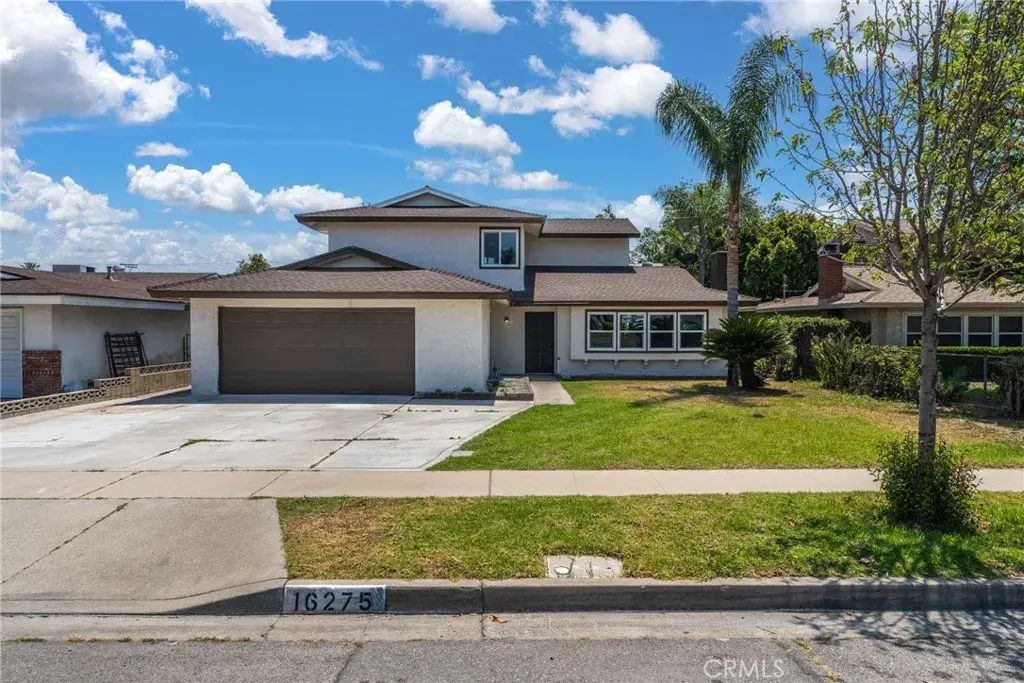 16275 Dianthus Avenue, Fontana