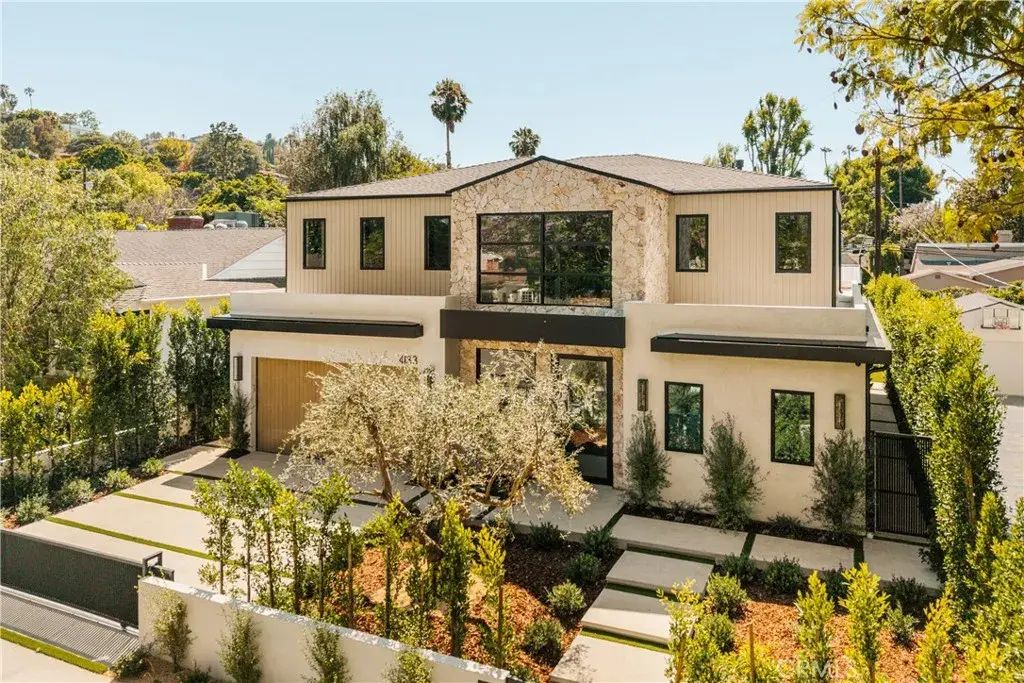 4133 Ventura Canyon Avenue, Sherman Oaks