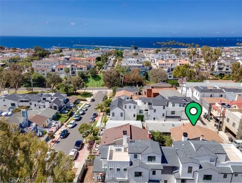 415 Heliotrope Avenue, Corona Del Mar
