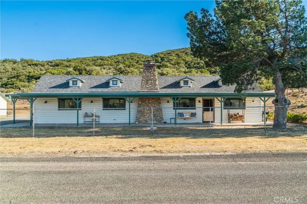 60861 Burnt Valley Road, Anza