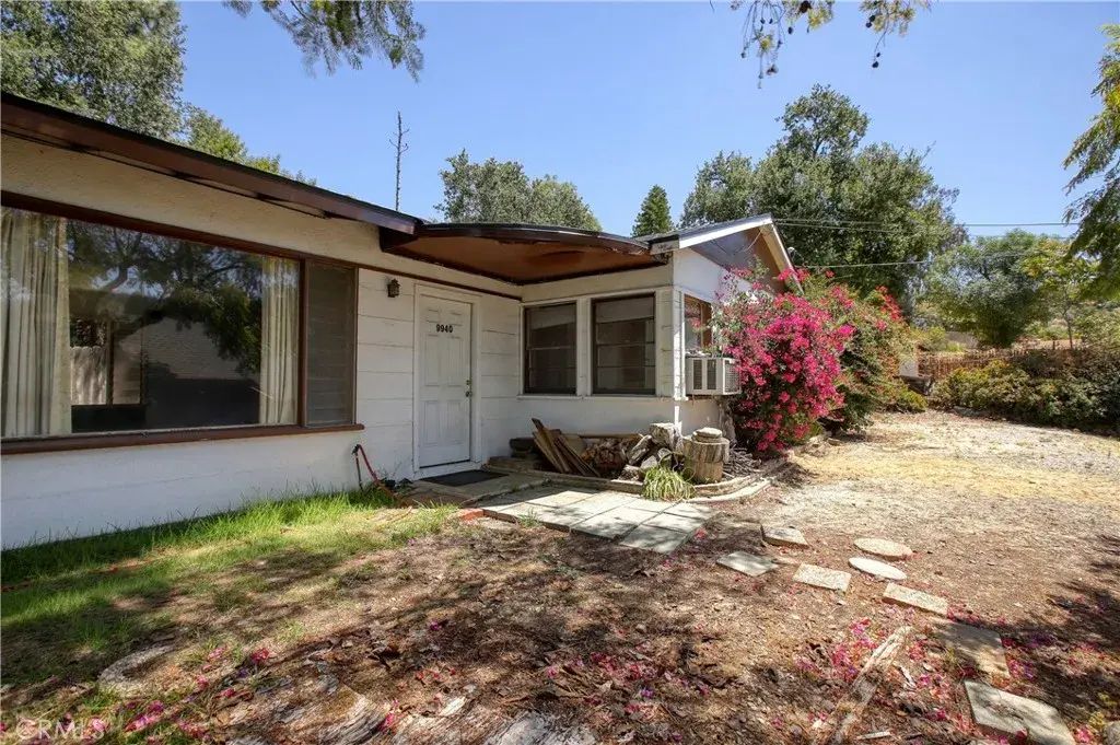 9940 Sunland Boulevard, Shadow Hills