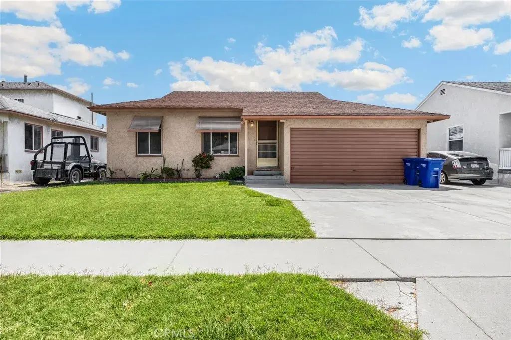 4518 Albury, Lakewood