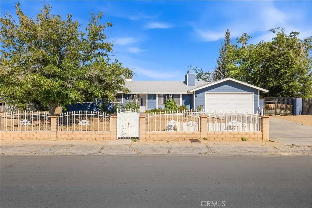 40954 168th East, Lancaster