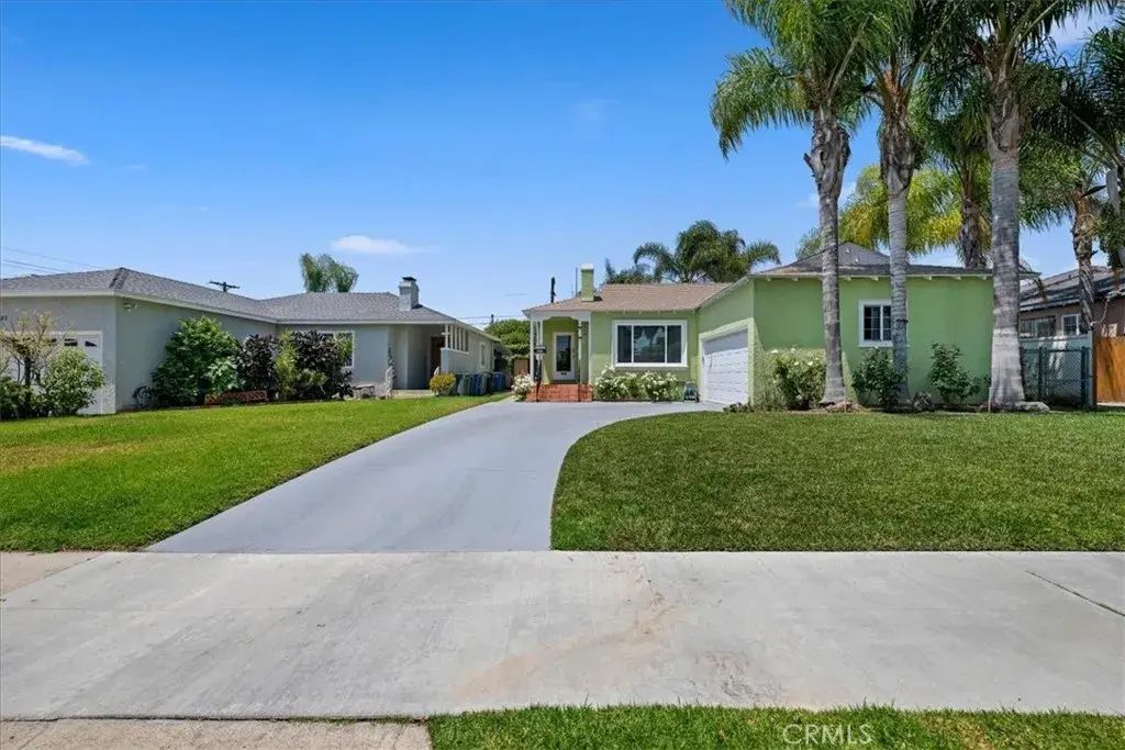 1613 N Pepper, Burbank