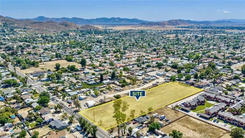 26405 Girard, Hemet