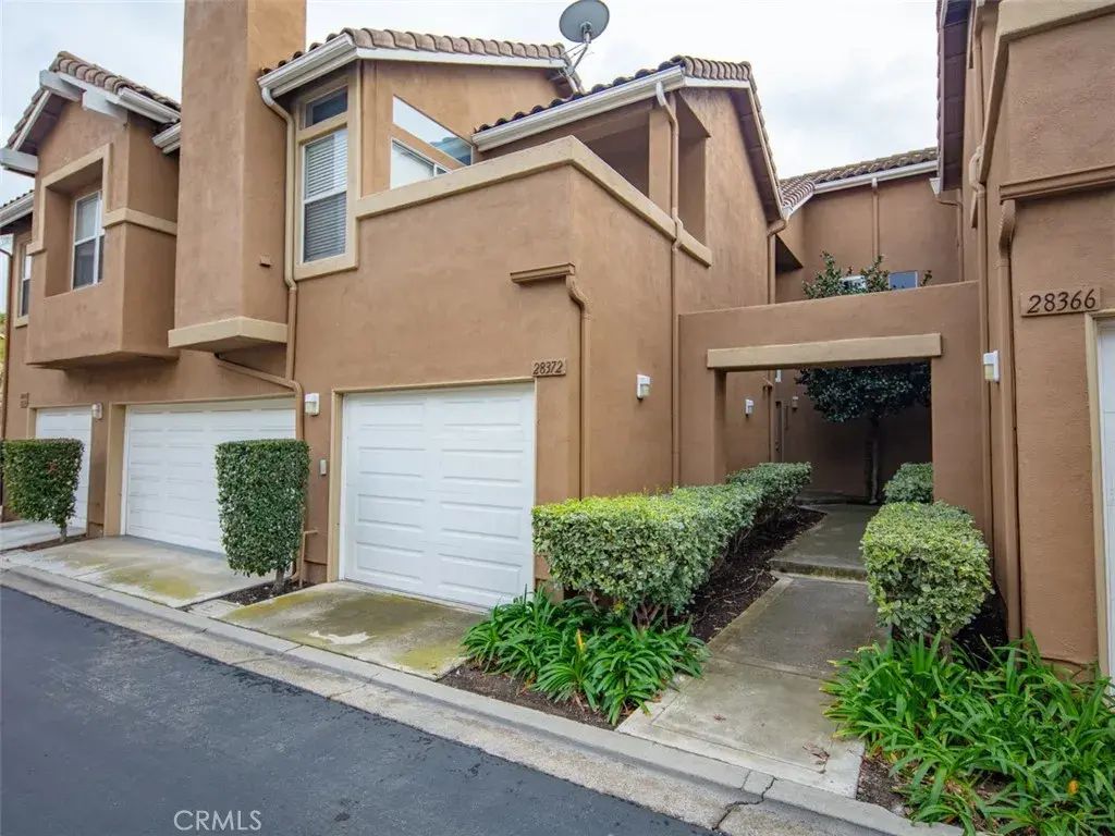 28372 Boulder, Lake Forest