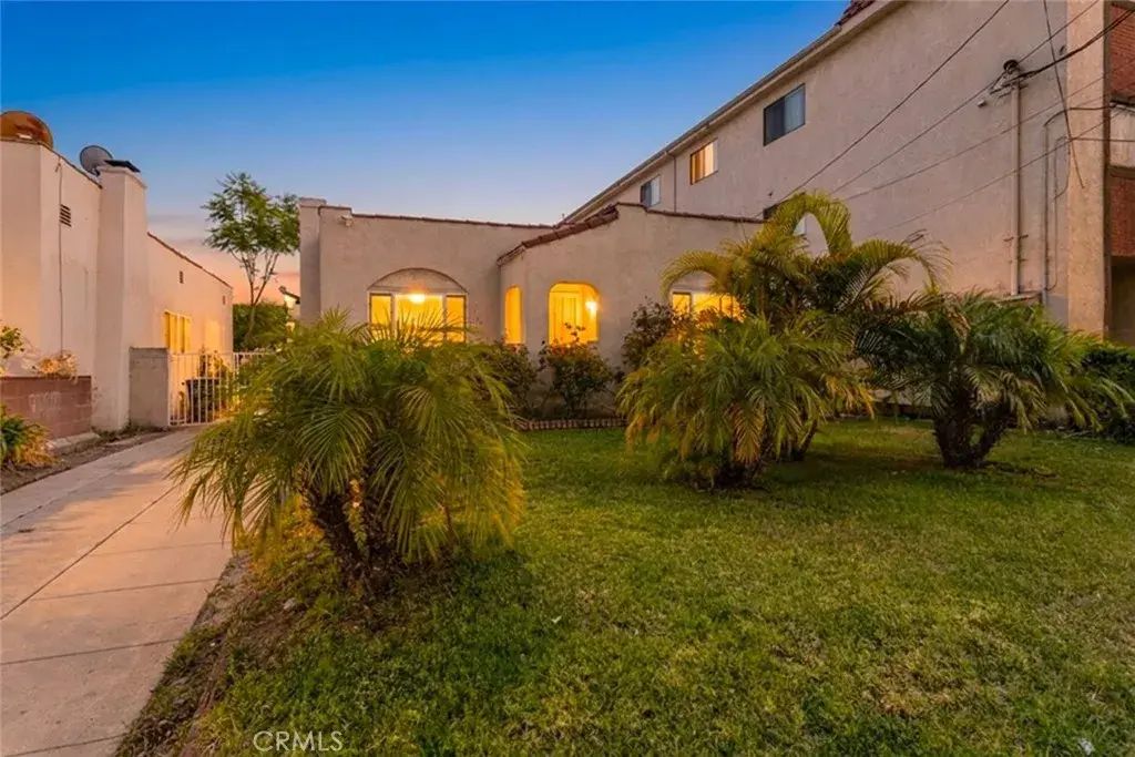 826 E Lomita Avenue, Glendale