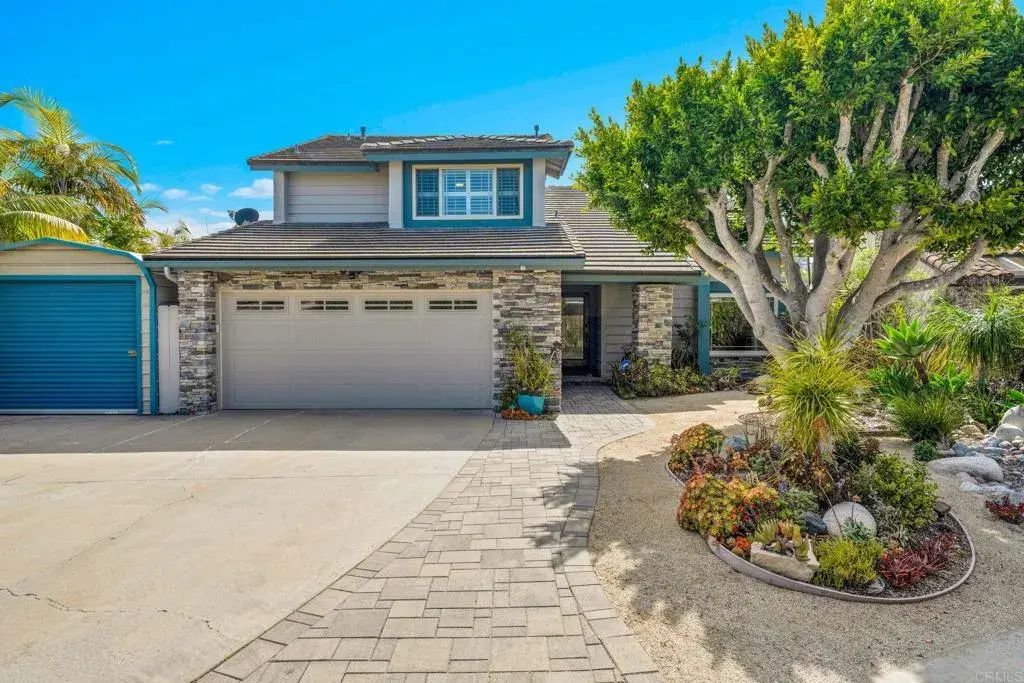 327 Islander Street, Oceanside