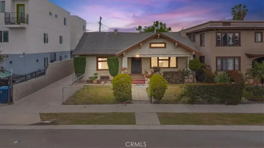 872 W 47th Street, Los Angeles