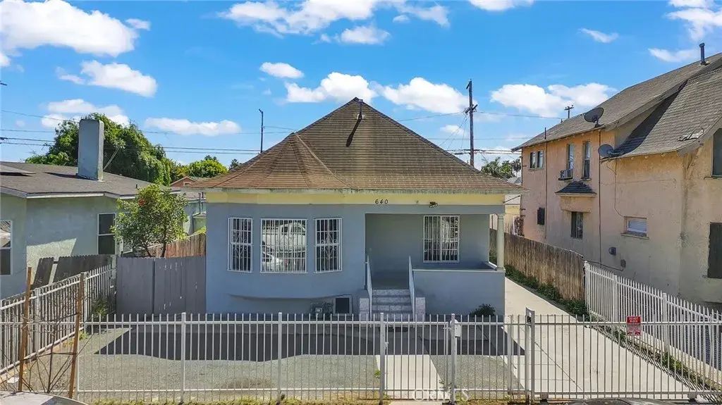 640 E 54th Street, Los Angeles