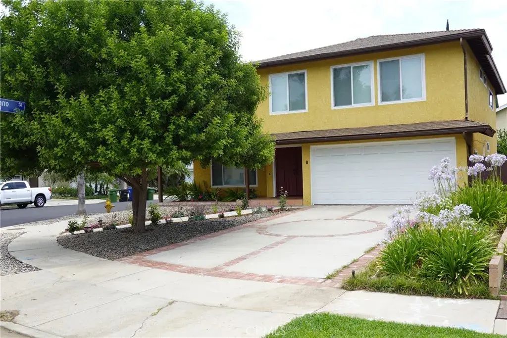 6232 Hesperia Avenue, Encino