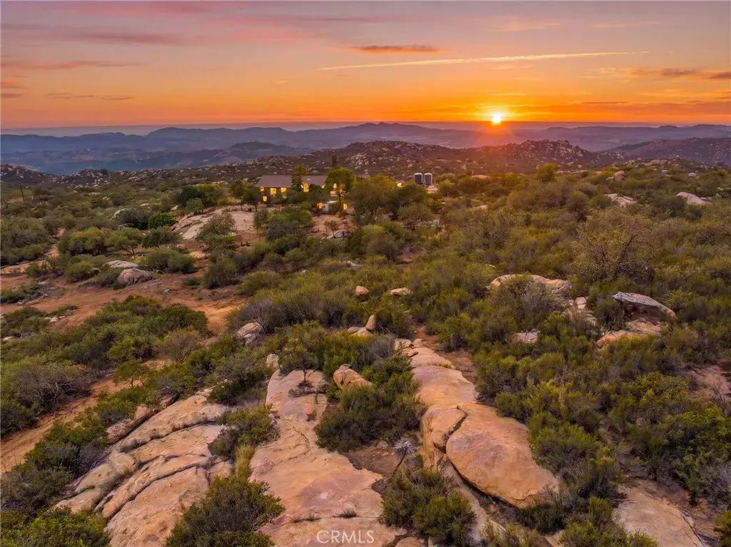23315 Old Wagon Road, Escondido