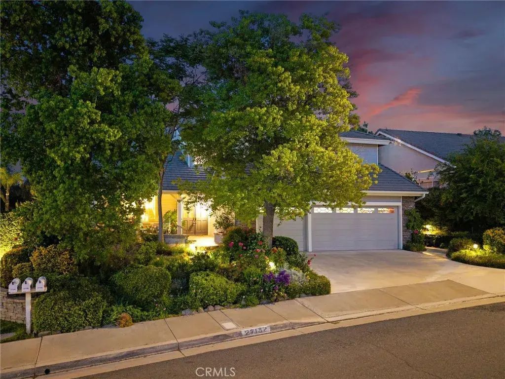 27152 Bidwell Lane, Valencia