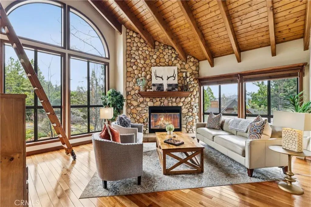 892 Nadelhorn Drive, Lake Arrowhead
