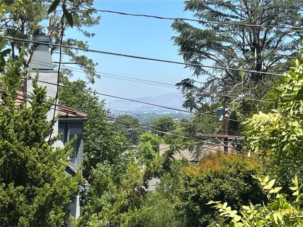 3721 Ventura Canyon, Sherman Oaks
