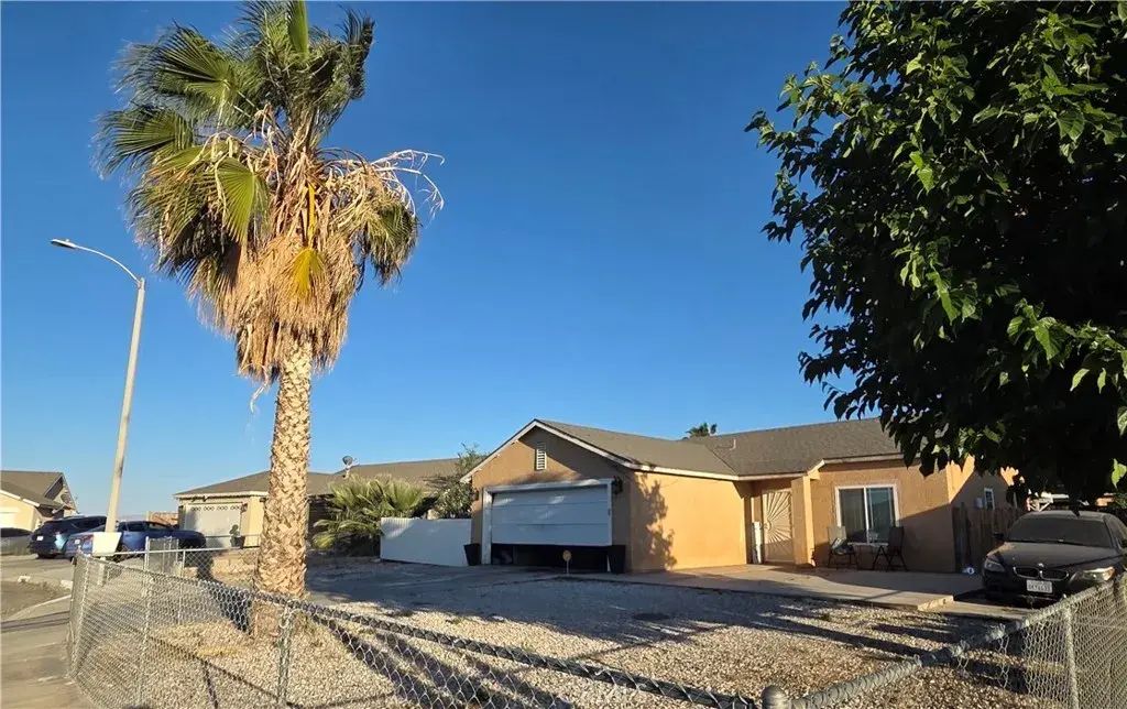 10457 Jasper Court, Adelanto