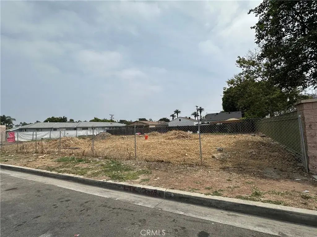 11664 Bellinger, Lynwood