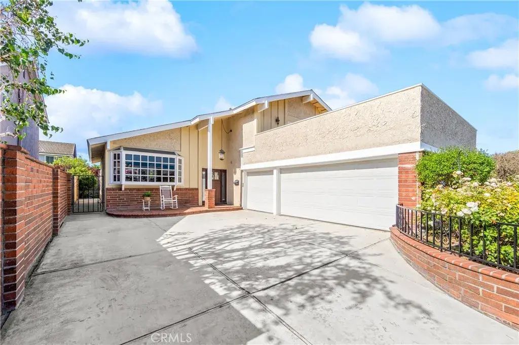 6402 Cantiles Avenue, Cypress
