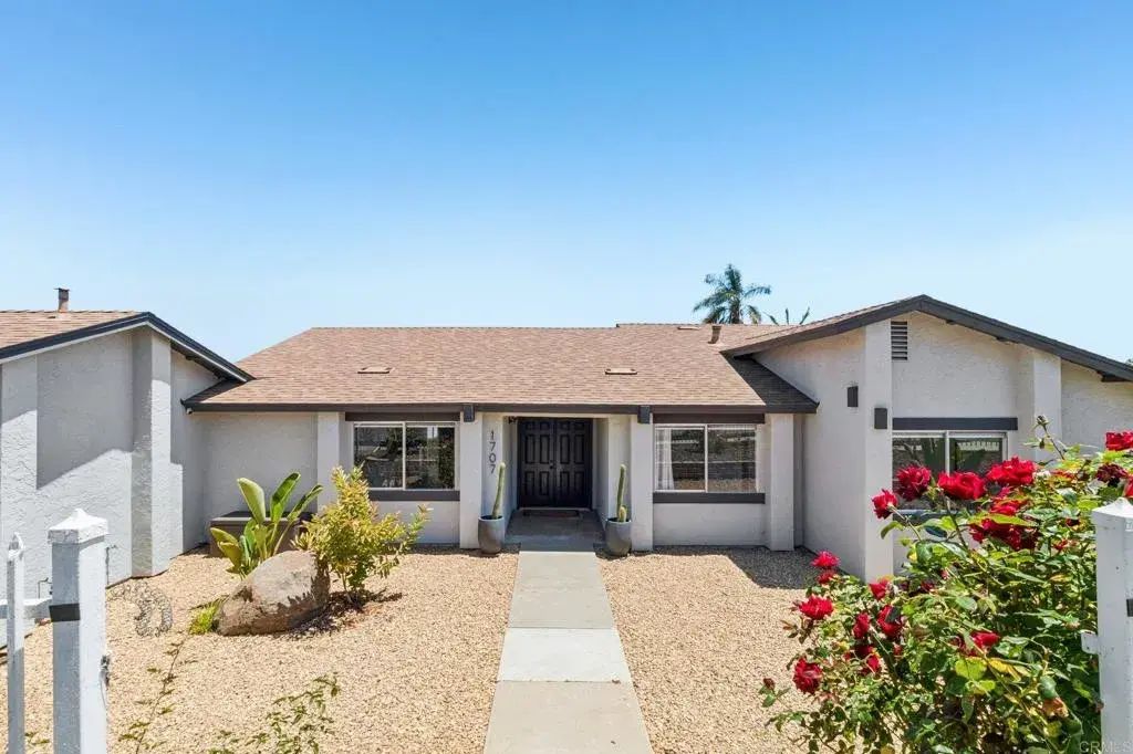 1707 Anza Ave, Vista