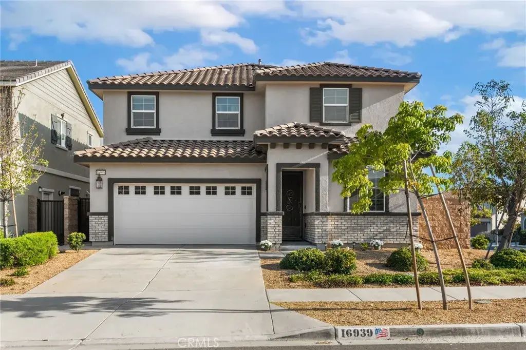 16939 Sandoval, Fontana