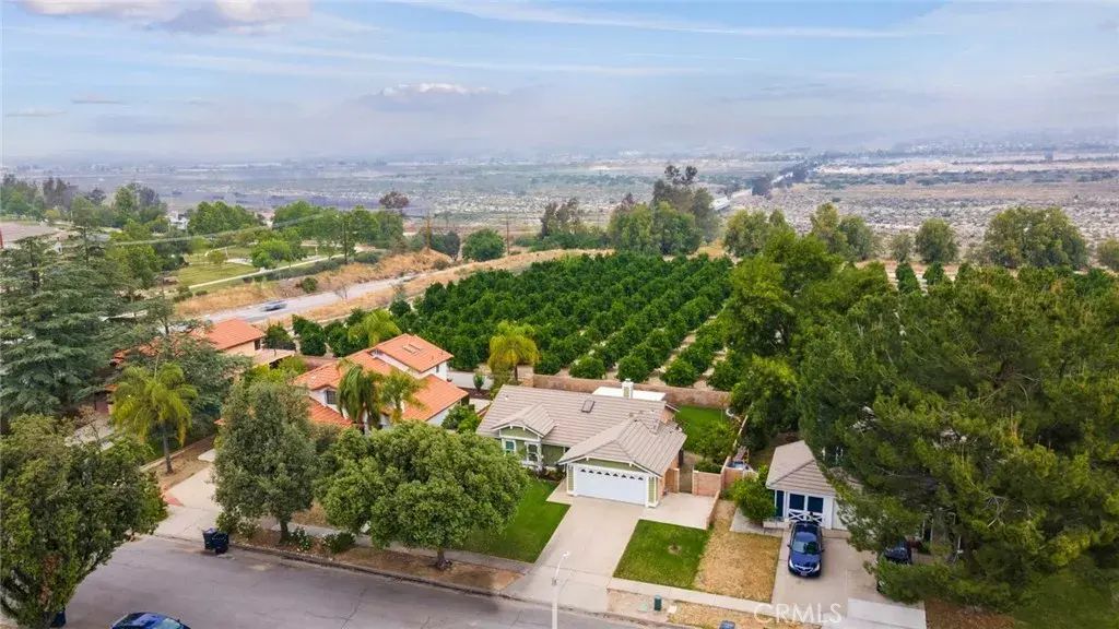29 Hubbard Court, Redlands