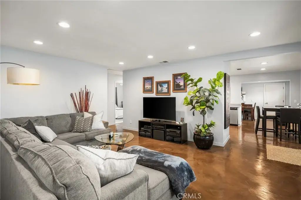 19301 Maynard Way, North Tustin
