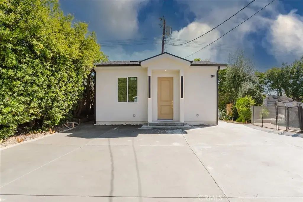 11124 Yolanda, Porter Ranch