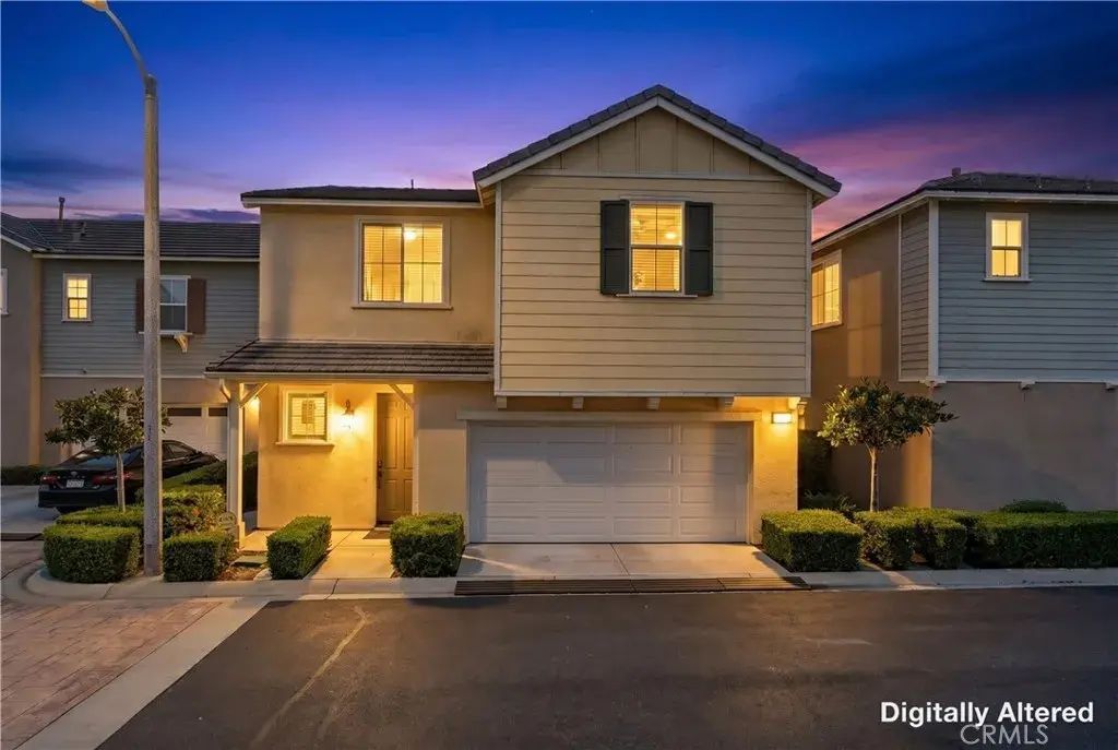 15813 Verna, La Mirada