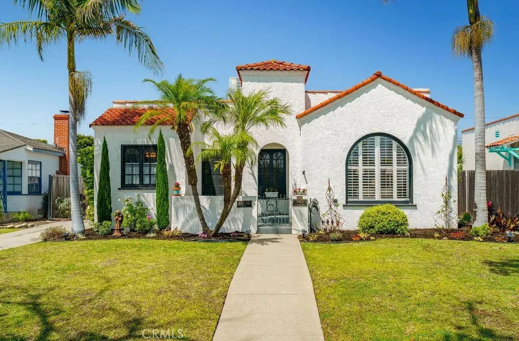 3475 Cerritos Avenue, Long Beach