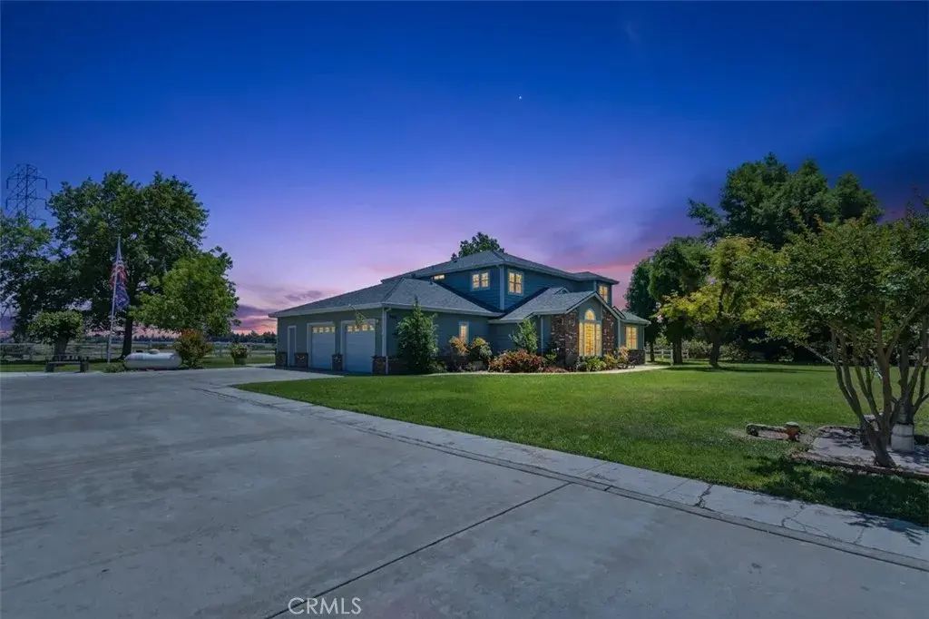 3856 N Gardner, Merced