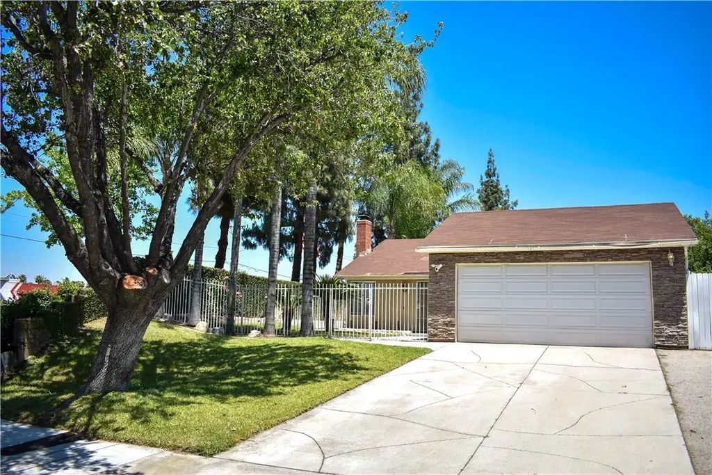 3373 Vallejo Street, Riverside