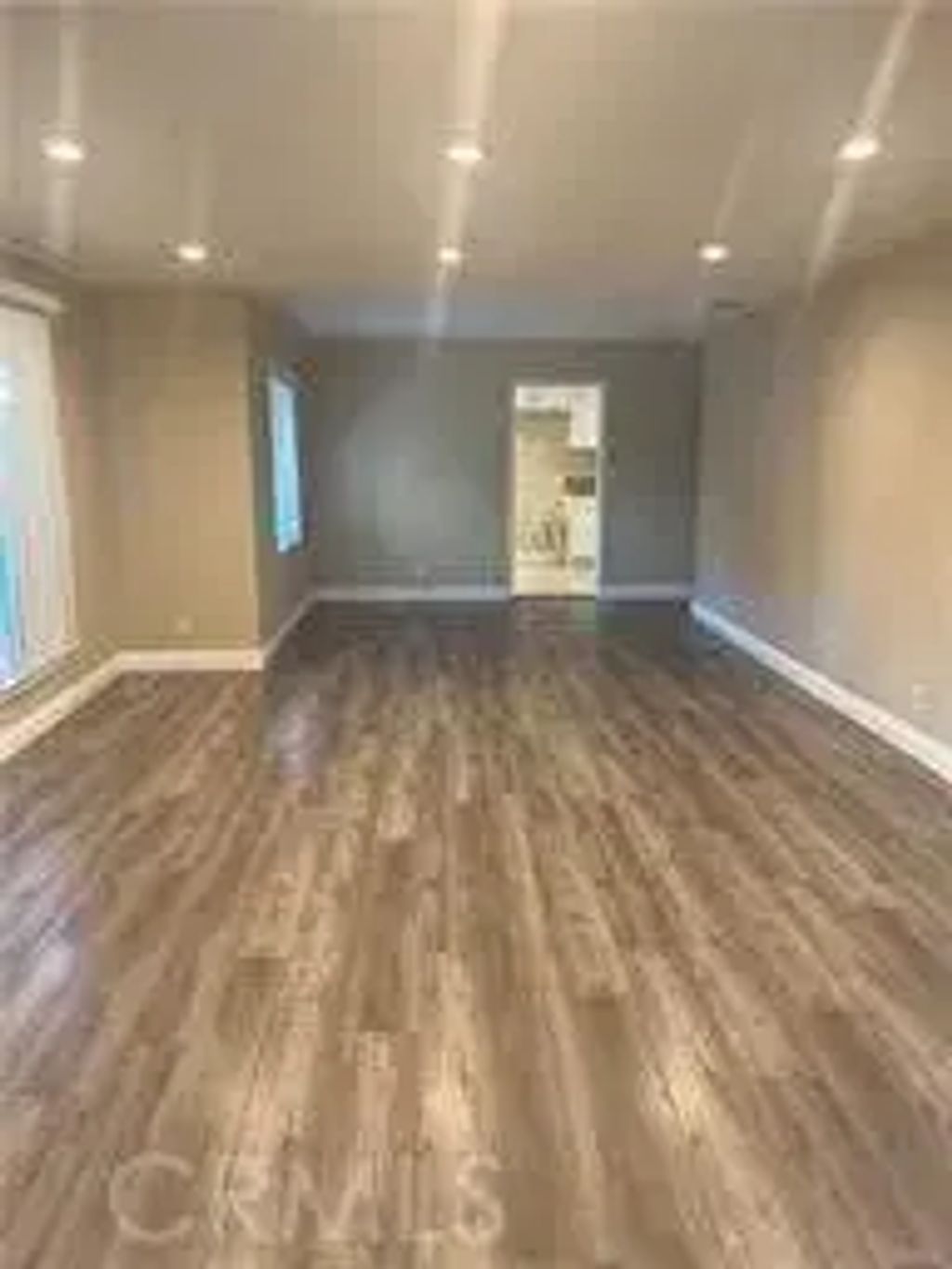 11145 Roscoe Boulevard, Sun Valley