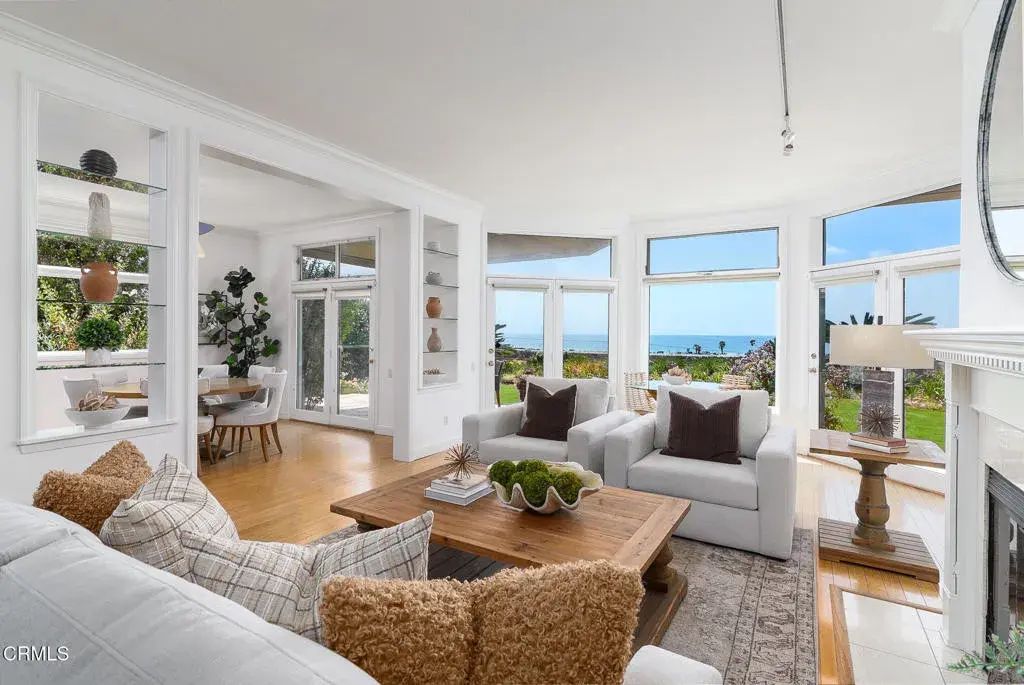 101 Rios Court, Solana Beach