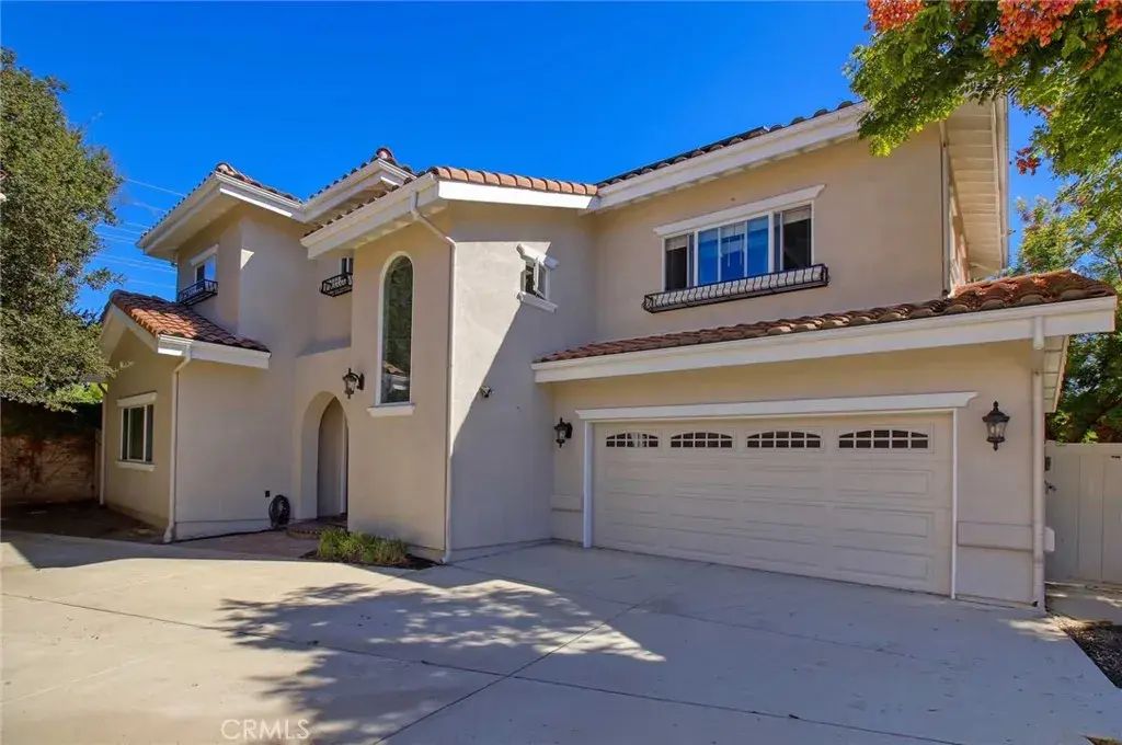 1595 E Avenida De Las Flores, Thousand Oaks
