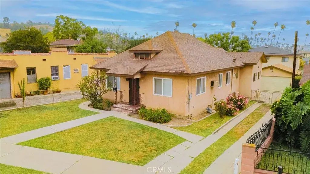 3610 Locke Avenue, Los Angeles