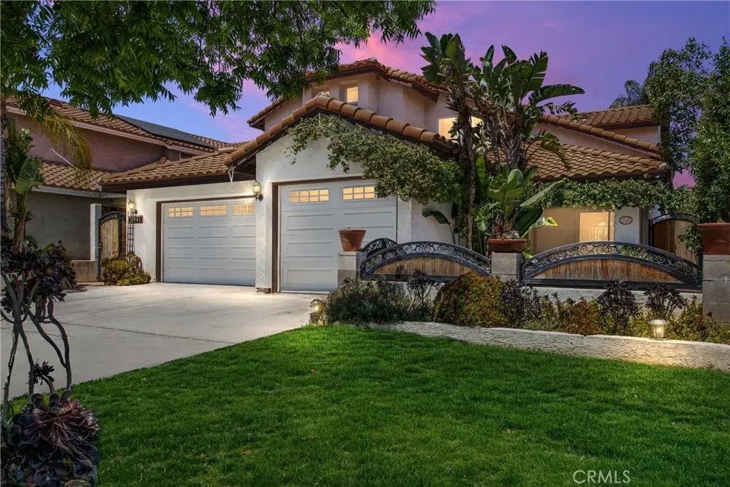 2981 Pembroke, Corona