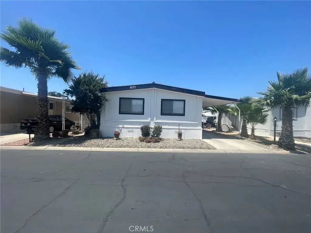 1150 N Kirby 63, Hemet