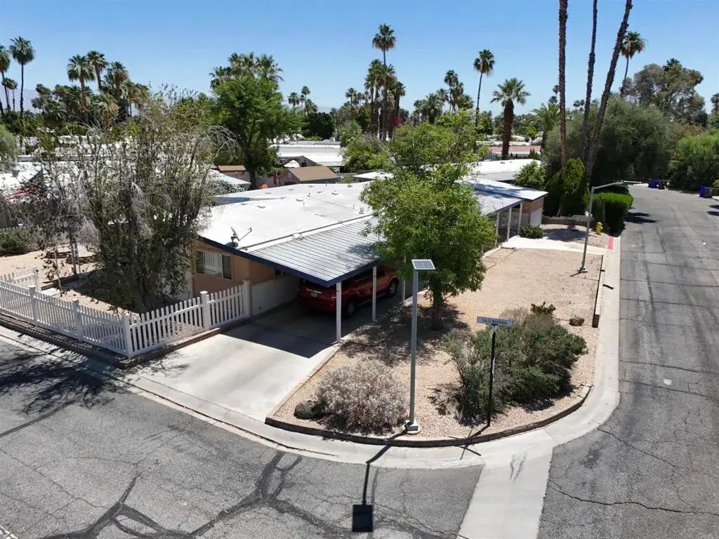520 Calle Madrigal, Cathedral City