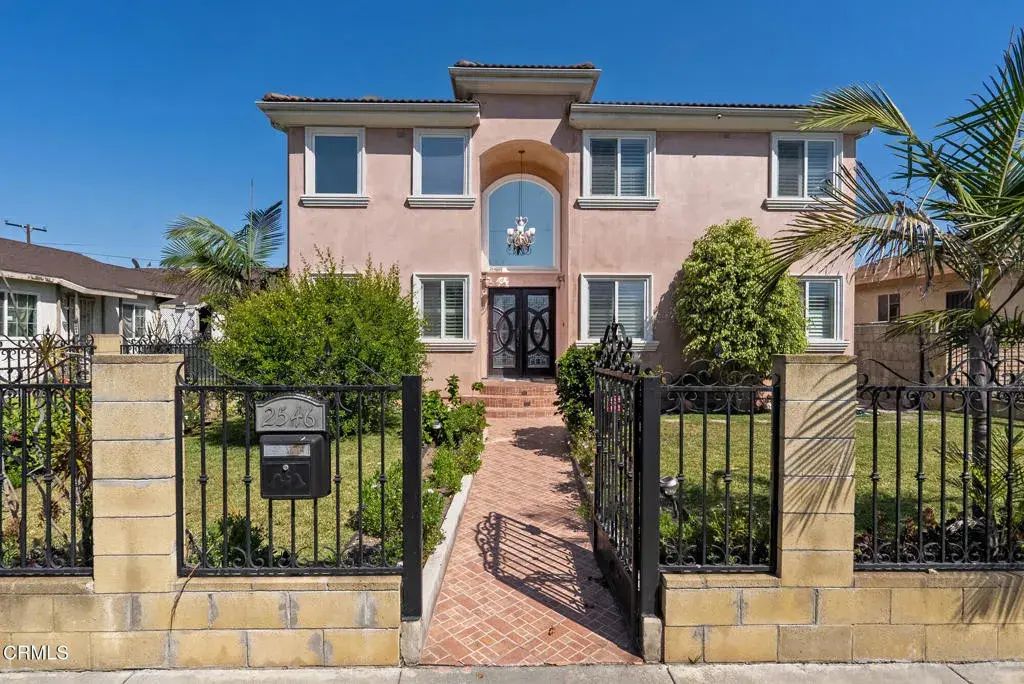 2546 Commerce Way, Commerce