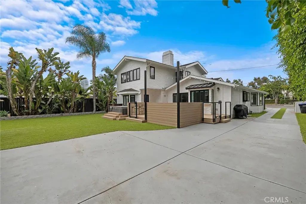 252 E 19th Street, Costa Mesa