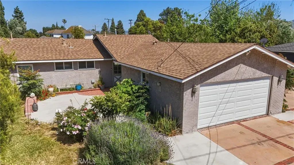 1386 El Monte, Simi Valley
